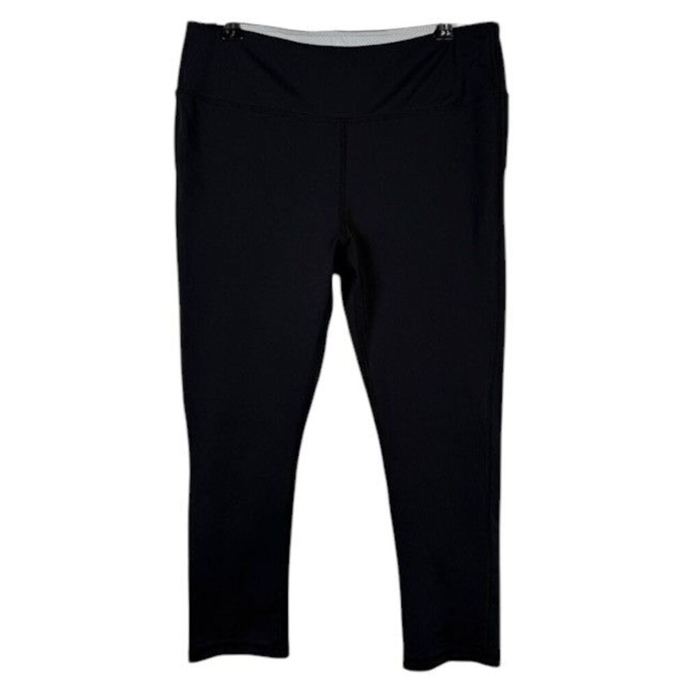 Marika Black Pedal Pusher Crop Size Medium